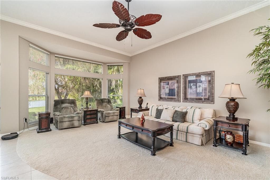 8335 Tuliptree Pl, Naples, FL 34113-9