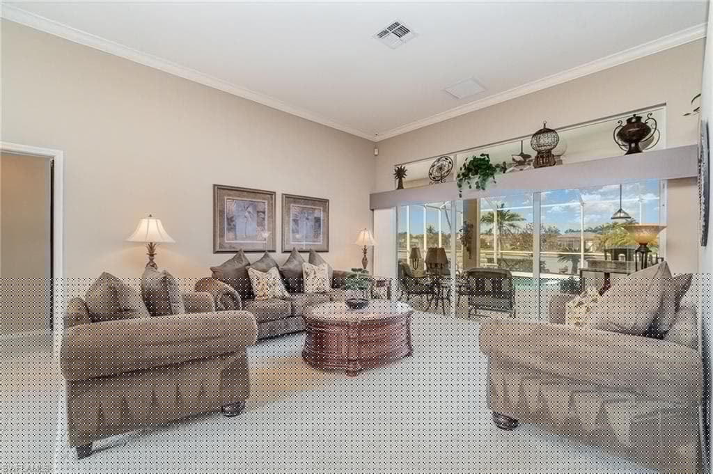 8335 Tuliptree Pl, Naples, FL 34113-10