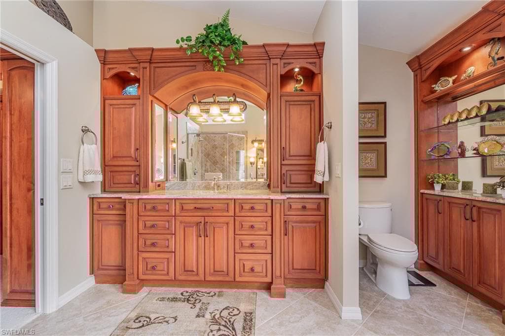 8335 Tuliptree Pl, Naples, FL 34113-22