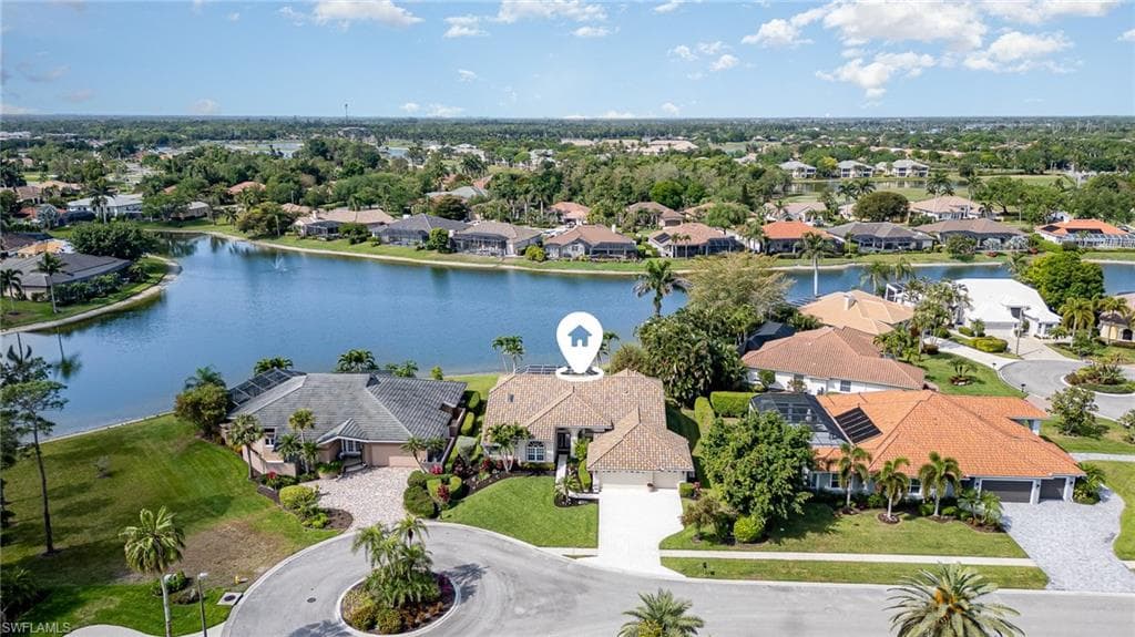 8335 Tuliptree Pl, Naples, FL 34113-7