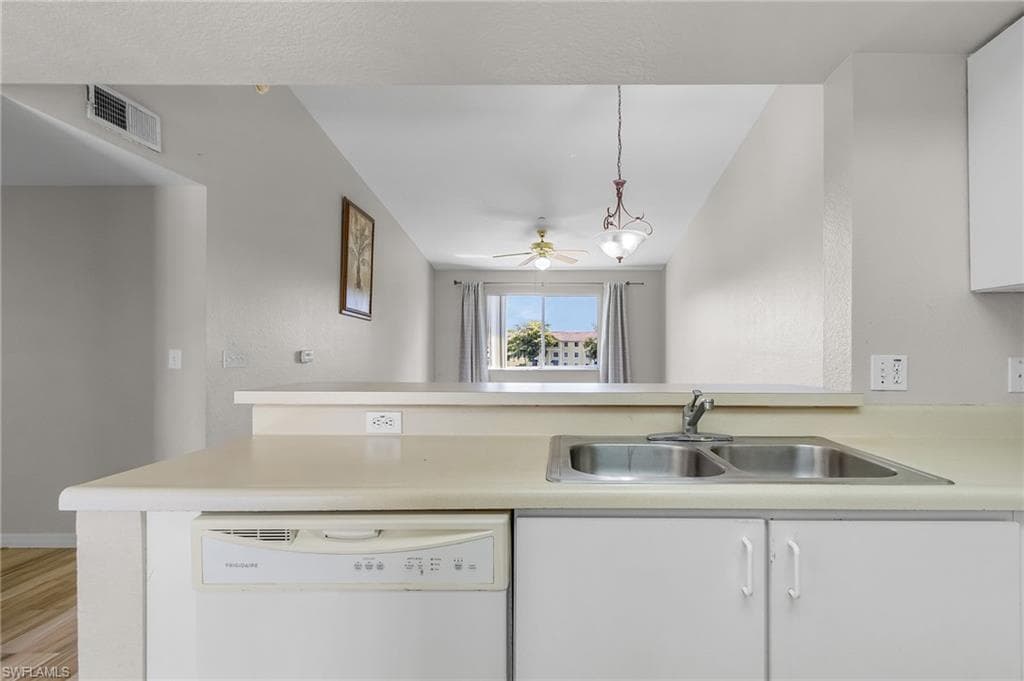 8284 Key Royal Cir 1332, Naples, FL 34119-10