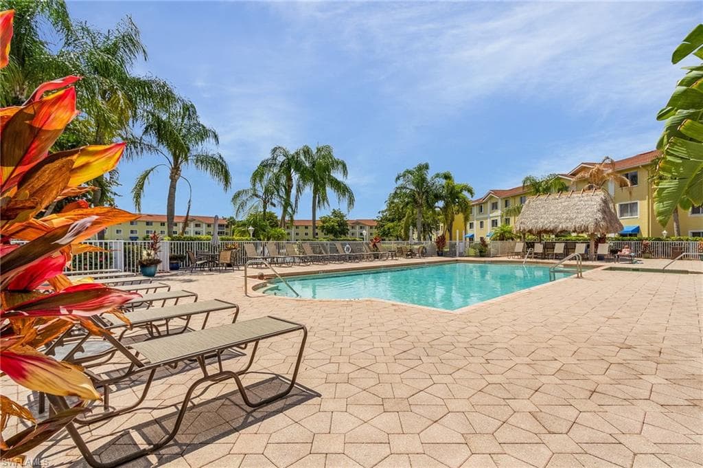 8284 Key Royal Cir 1332, Naples, FL 34119-27