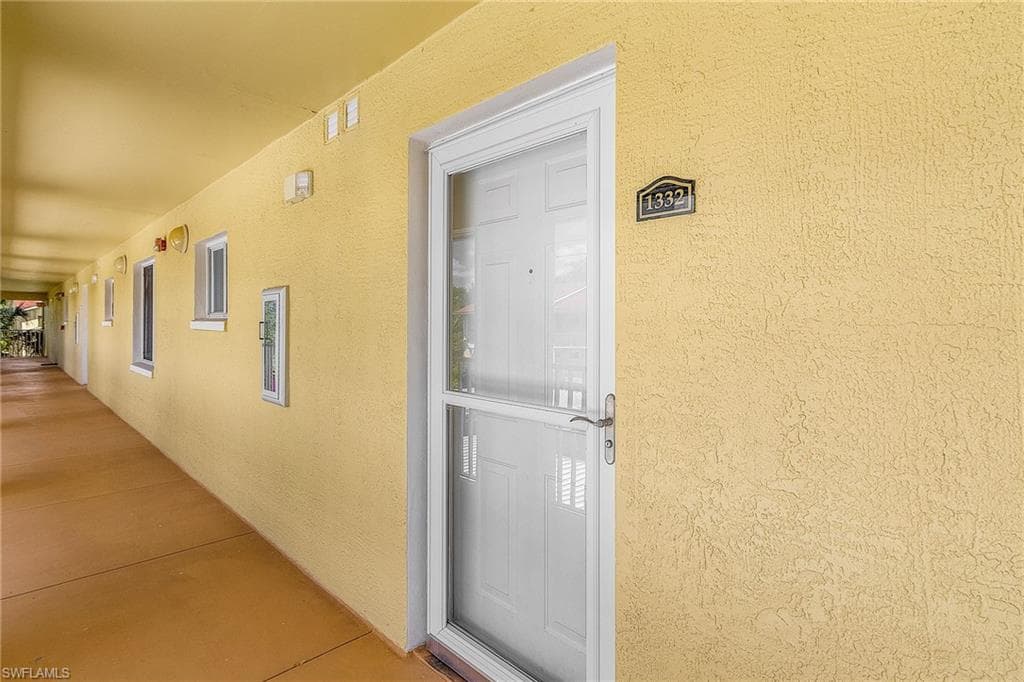 8284 Key Royal Cir 1332, Naples, FL 34119-4