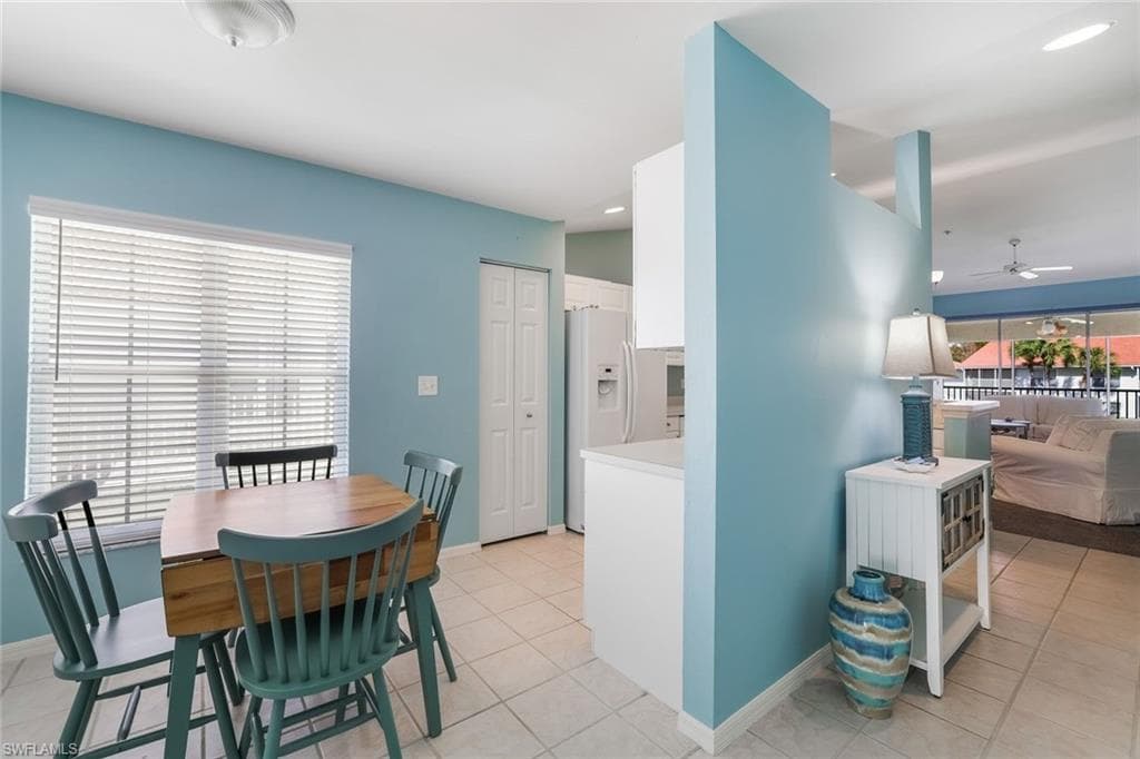 4970 Deerfield Way F202, Naples, FL 34110-8