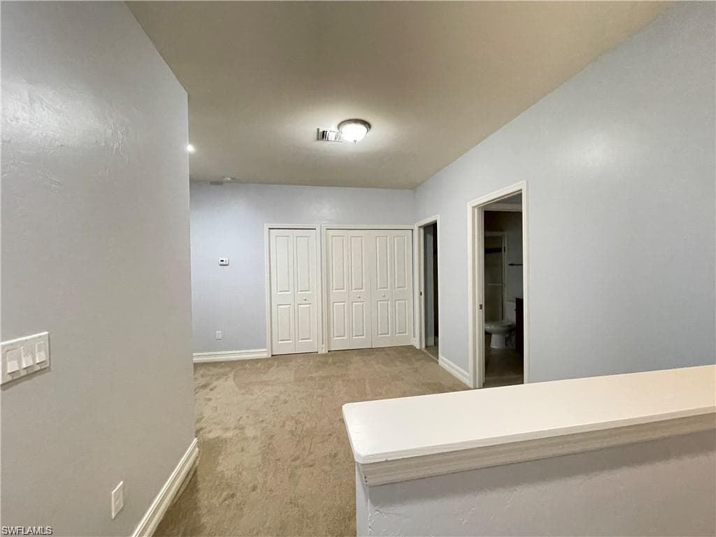 7818 Bristol Cir, Naples, FL 34120-19