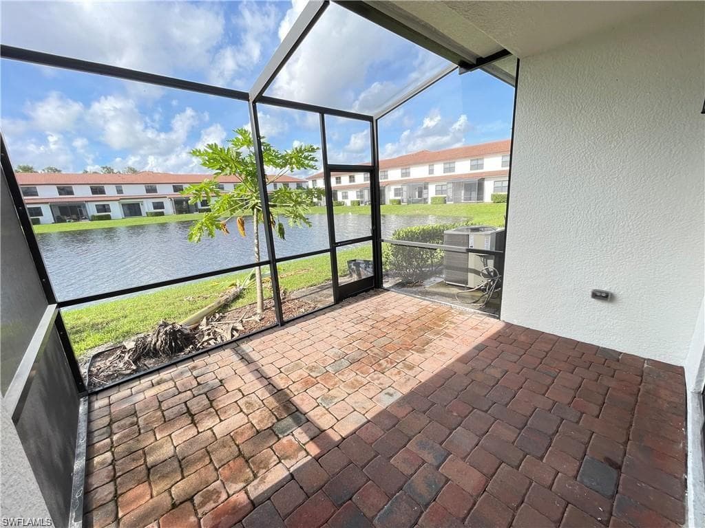 7818 Bristol Cir, Naples, FL 34120-22