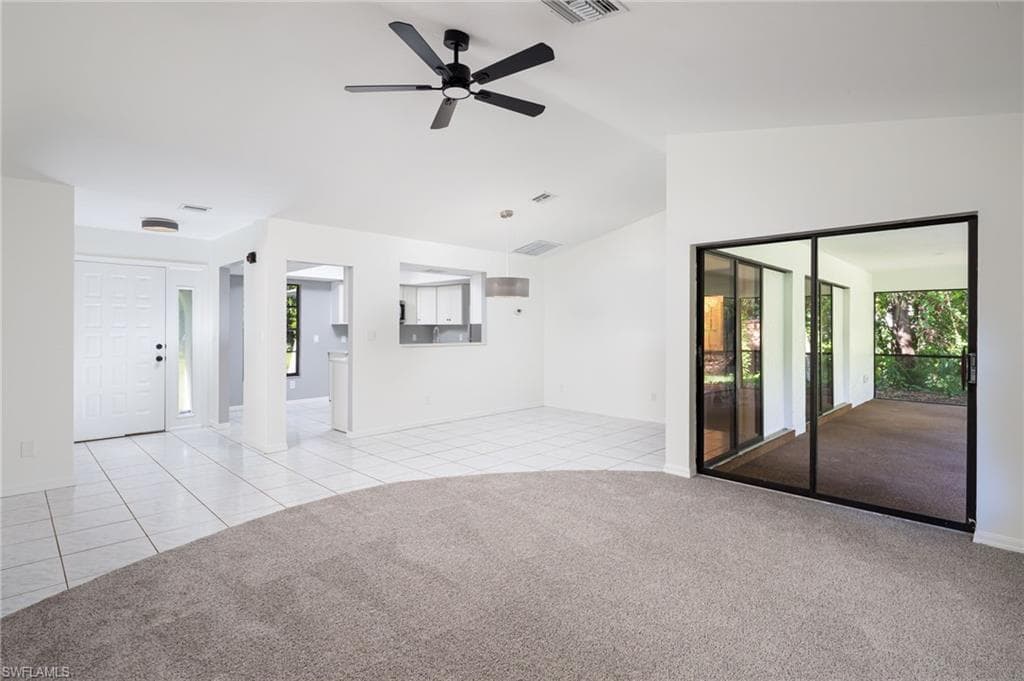 5671 Green Blvd, Naples, FL 34116-10
