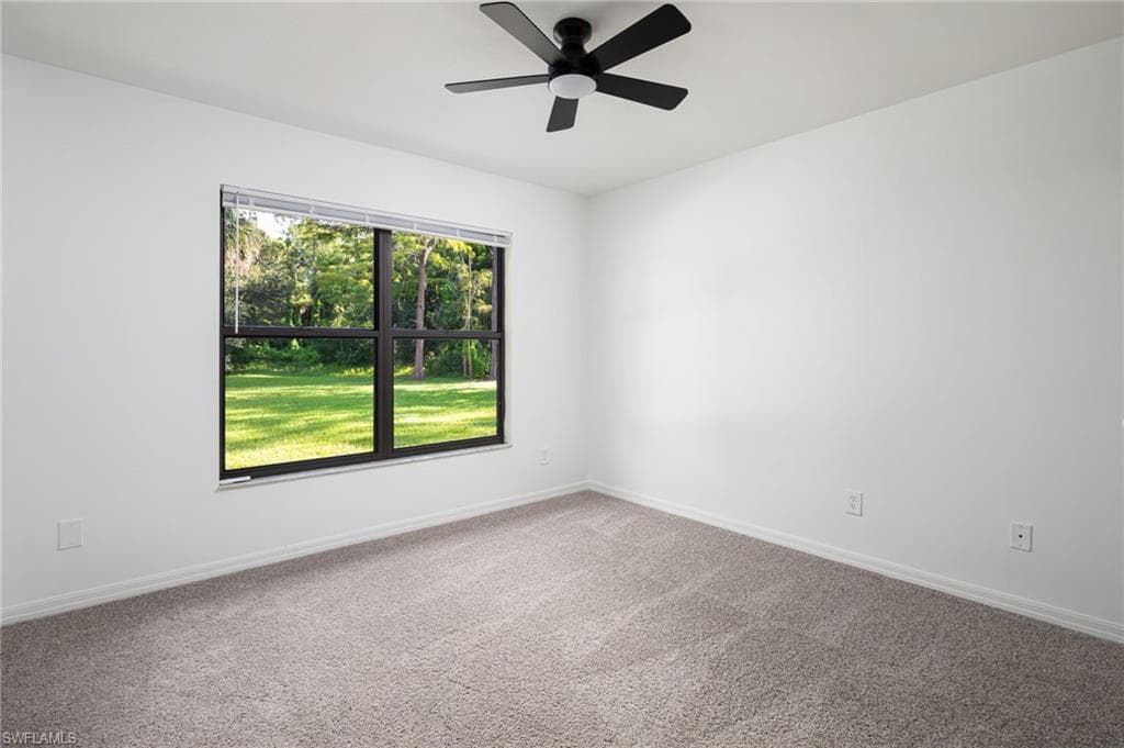 5671 Green Blvd, Naples, FL 34116-24