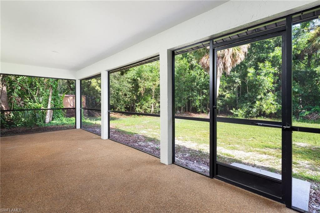 5671 Green Blvd, Naples, FL 34116-31