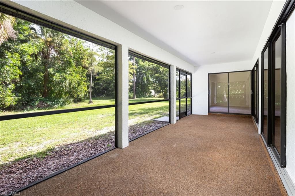 5671 Green Blvd, Naples, FL 34116-33