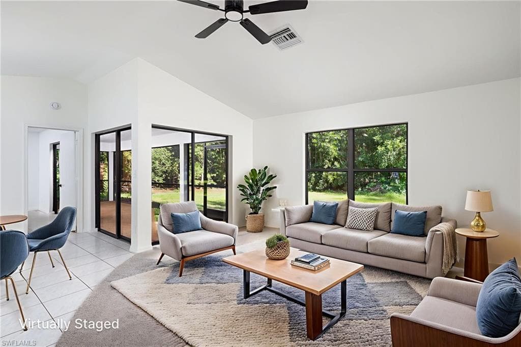 5671 Green Blvd, Naples, FL 34116-7