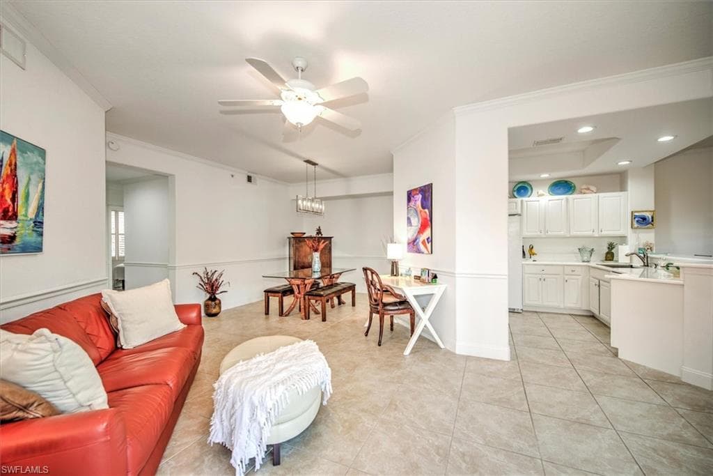 8385 Whisper Trace Ln N-104, Naples, FL 34114-11