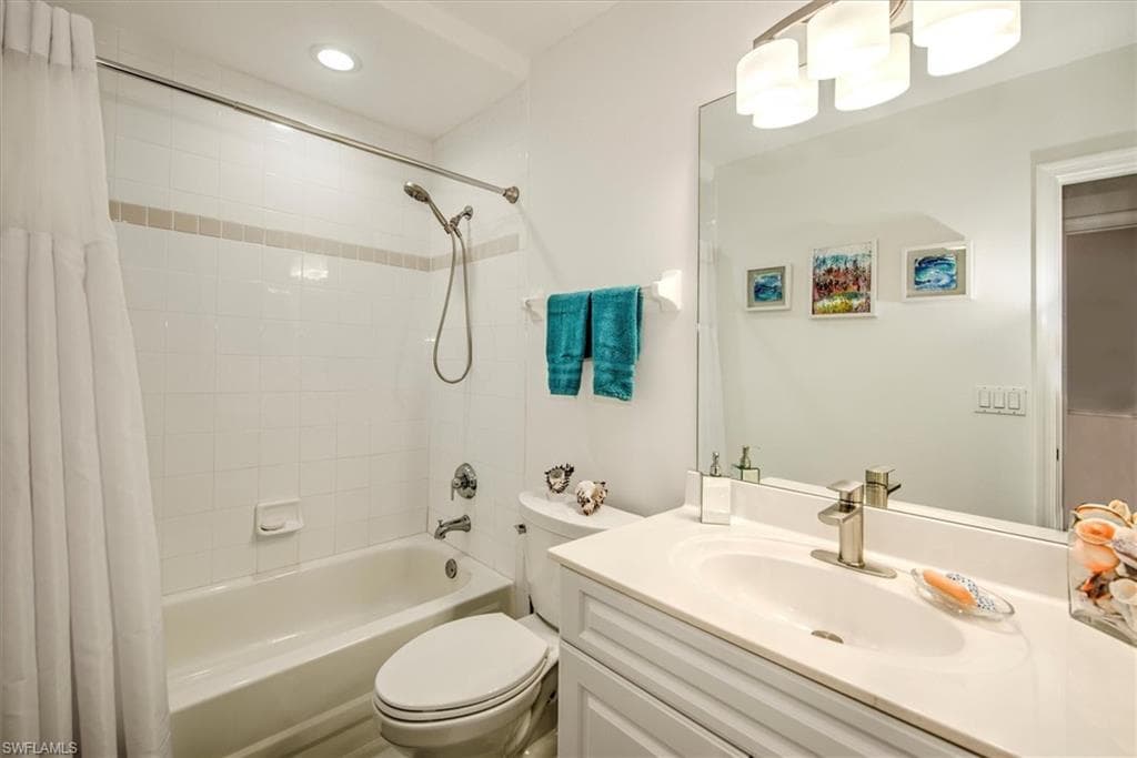 8385 Whisper Trace Ln N-104, Naples, FL 34114-19
