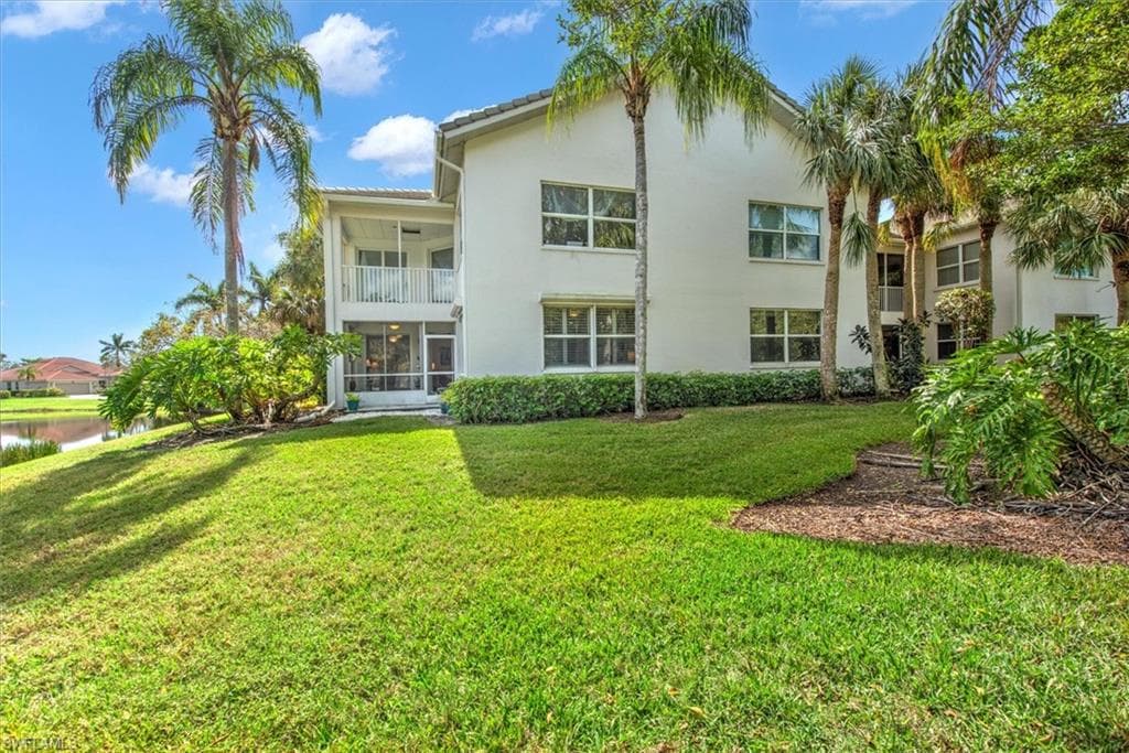 8385 Whisper Trace Ln N-104, Naples, FL 34114-24