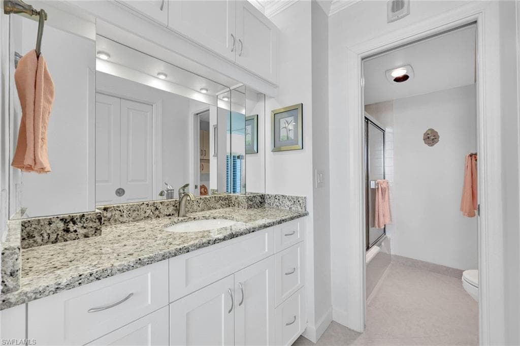 180 Seaview Ct 1002, Marco Island, FL 34145-16