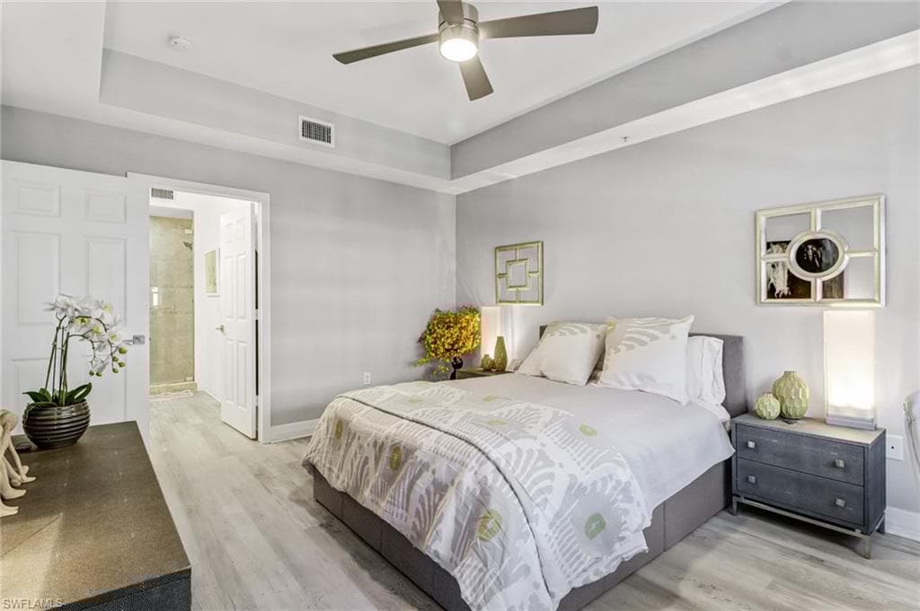 410 Bayfront Pl 2205, Naples, FL 34102-13