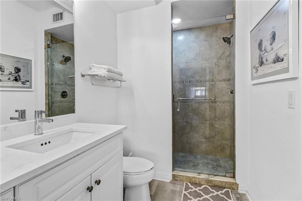 410 Bayfront Pl 2205, Naples, FL 34102-18
