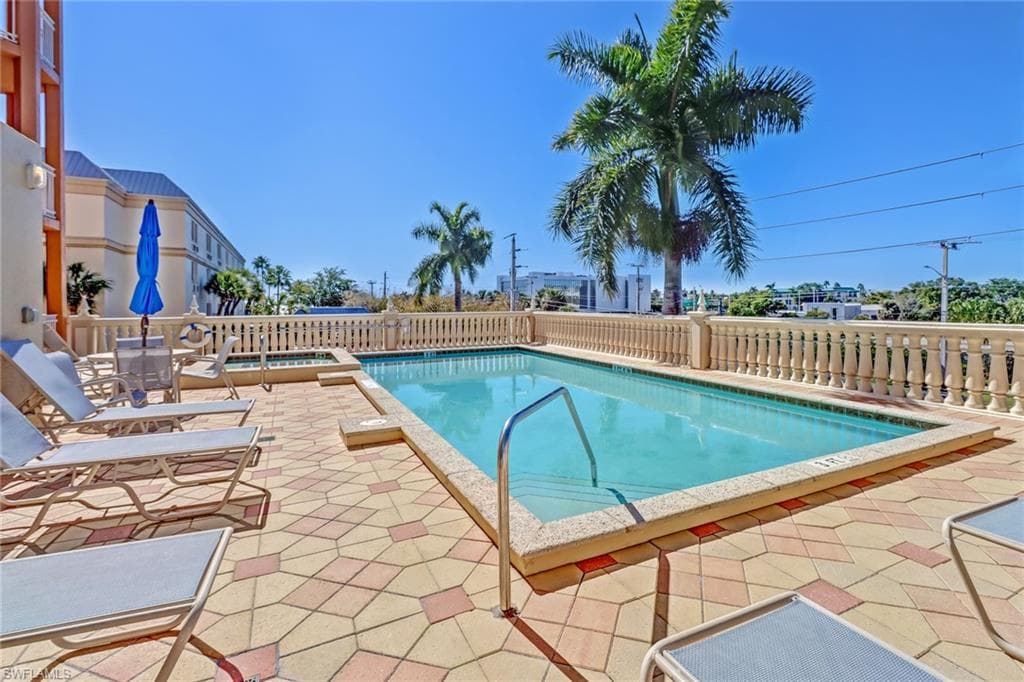 410 Bayfront Pl 2205, Naples, FL 34102-32