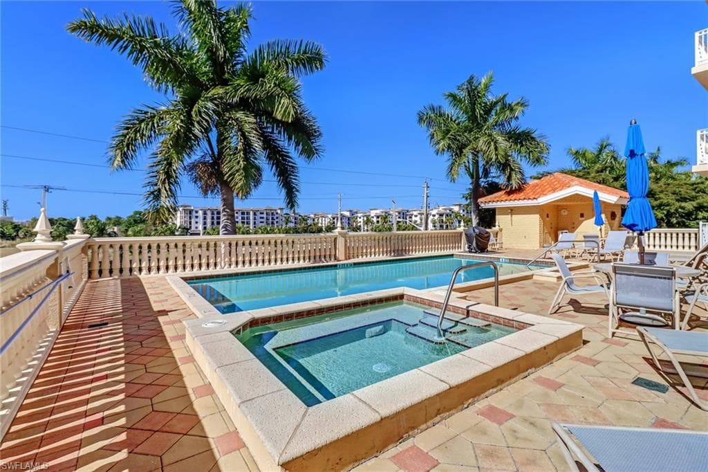 410 Bayfront Pl 2205, Naples, FL 34102-33