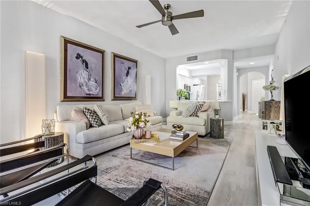 410 Bayfront Pl 2205, Naples, FL 34102-3