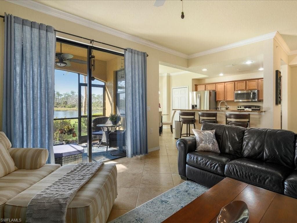 9731 Acqua Ct 512, Naples, FL 34113-2