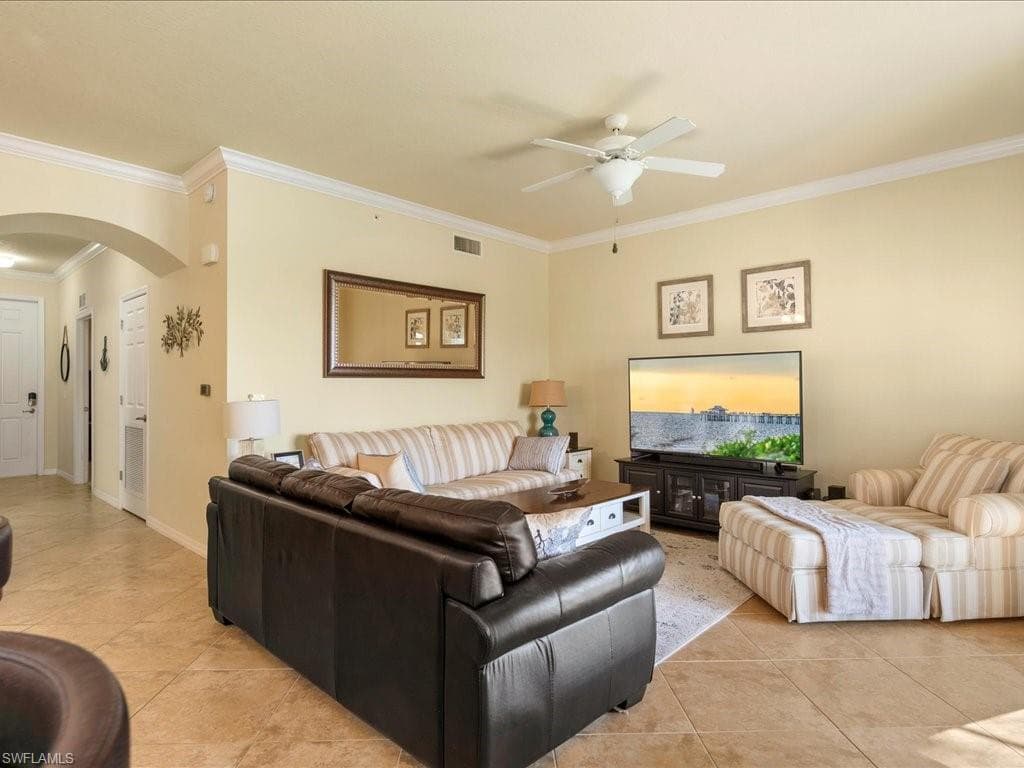 9731 Acqua Ct 512, Naples, FL 34113-4
