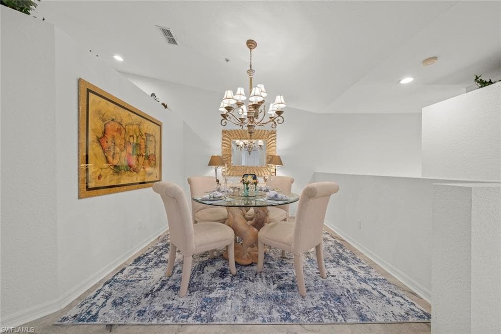 973 Hingham Way T202, Naples, FL 34104-9