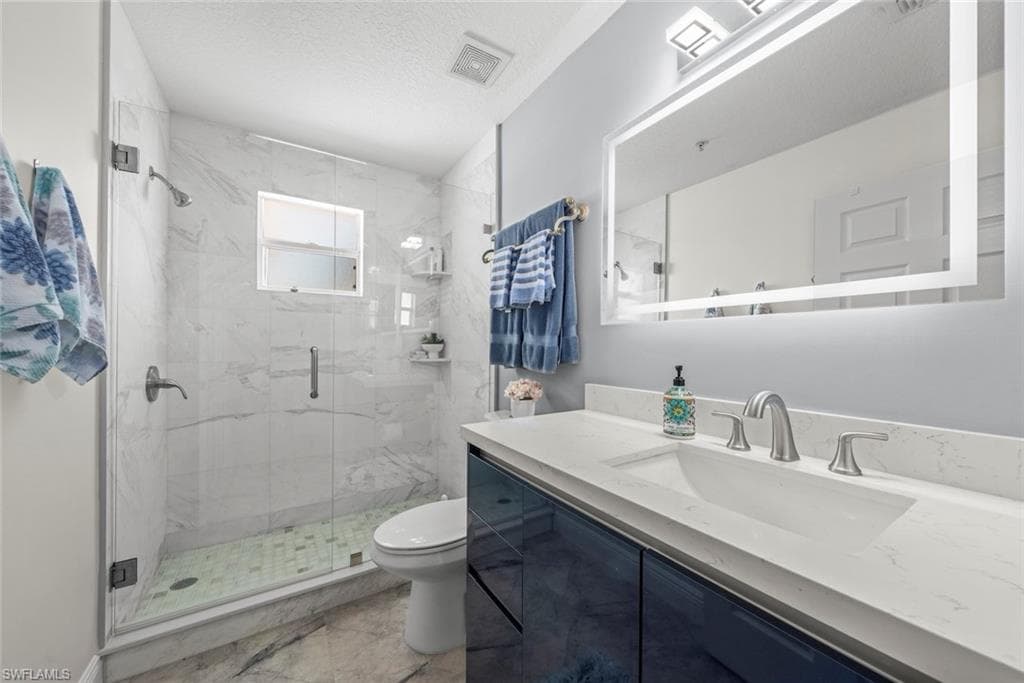 973 Hingham Way T202, Naples, FL 34104-16