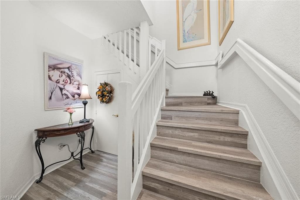 973 Hingham Way T202, Naples, FL 34104-19