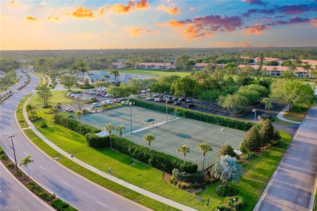 973 Hingham Way T202, Naples, FL 34104-34