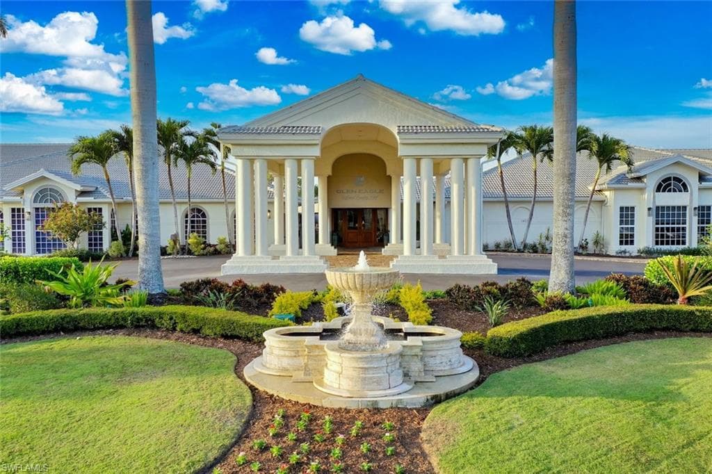 973 Hingham Way T202, Naples, FL 34104-37