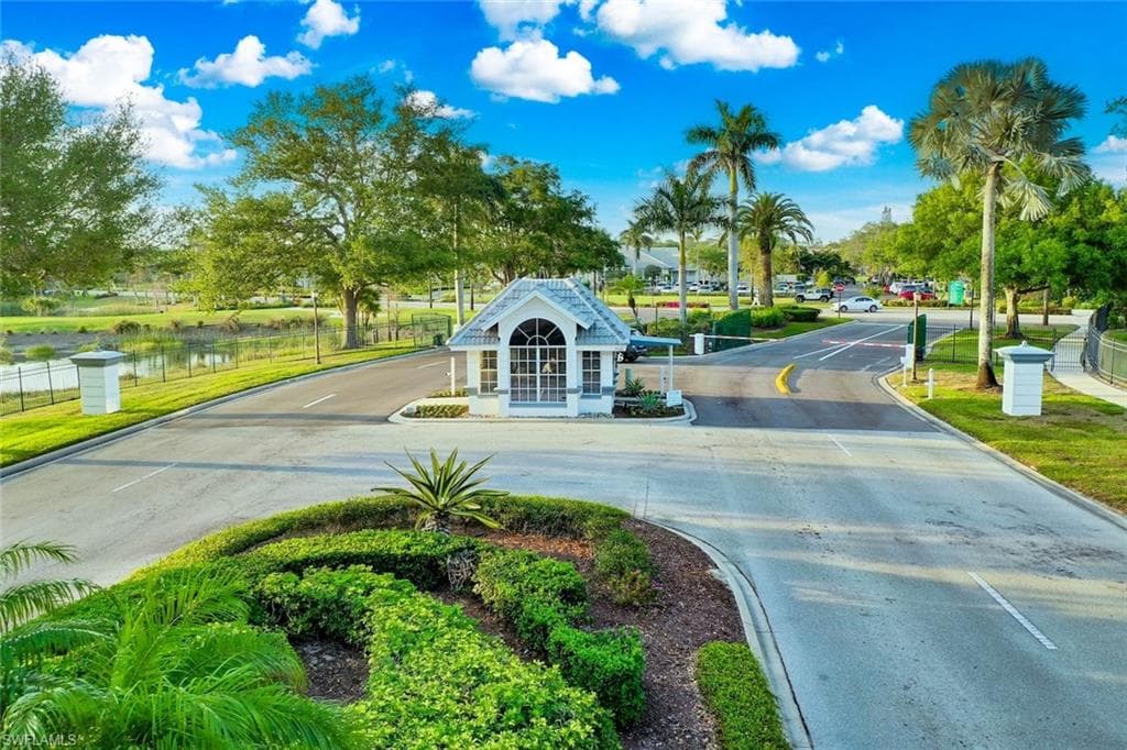 973 Hingham Way T202, Naples, FL 34104-49