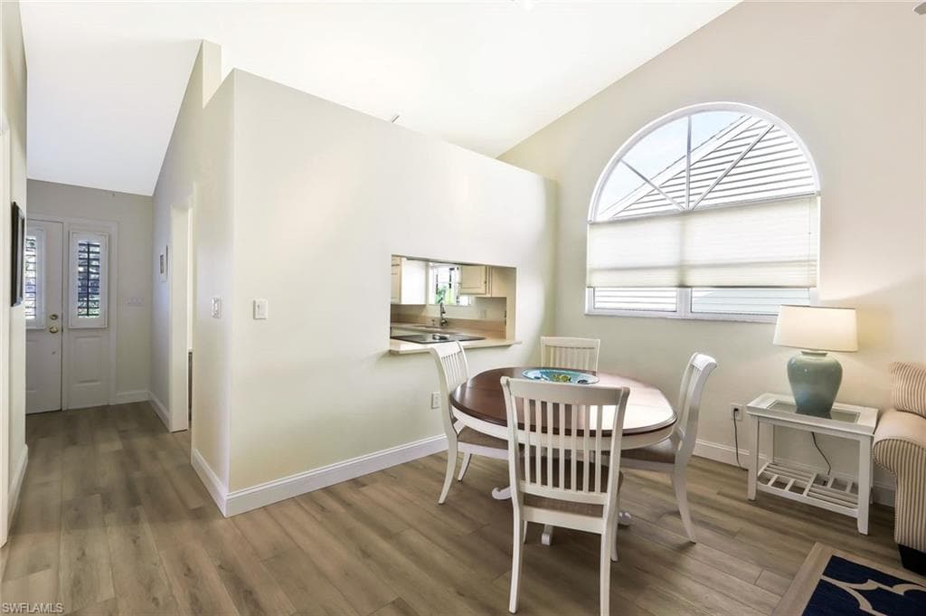 15350 Wimborne Ln 2, Naples, FL 34110-17