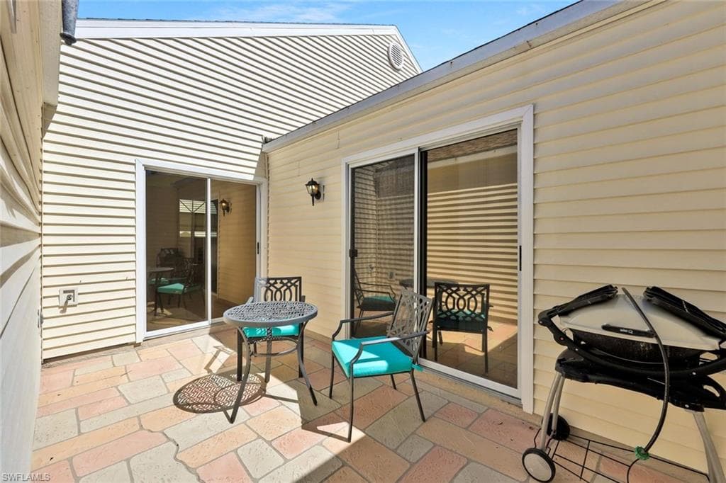 15350 Wimborne Ln 2, Naples, FL 34110-32
