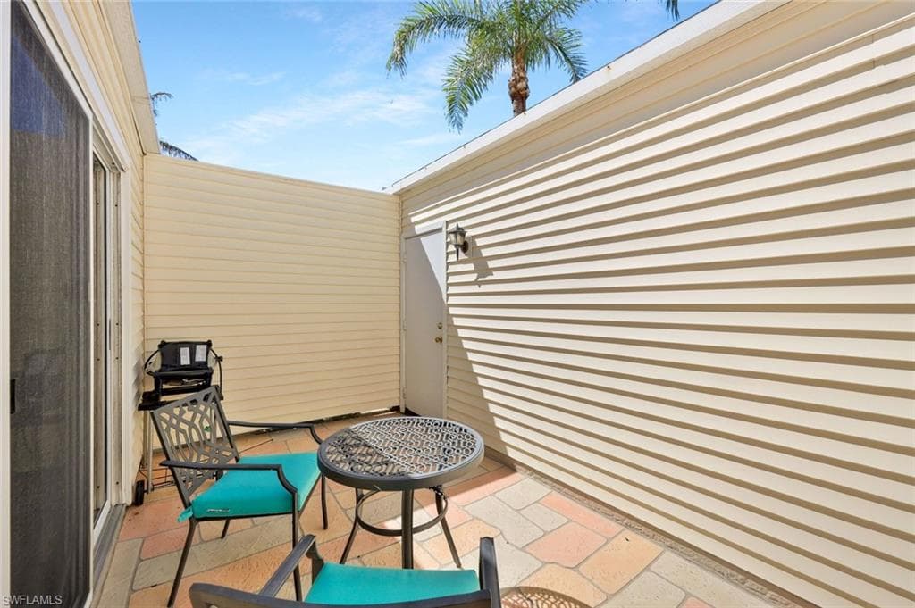 15350 Wimborne Ln 2, Naples, FL 34110-33