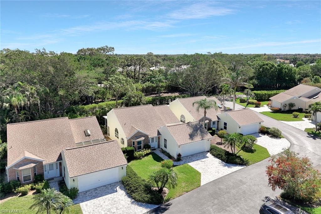 15350 Wimborne Ln 2, Naples, FL 34110-35