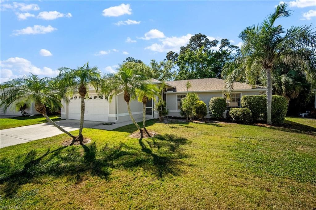 23485 Olde Meadowbrook Cir, Estero, FL 34134-11