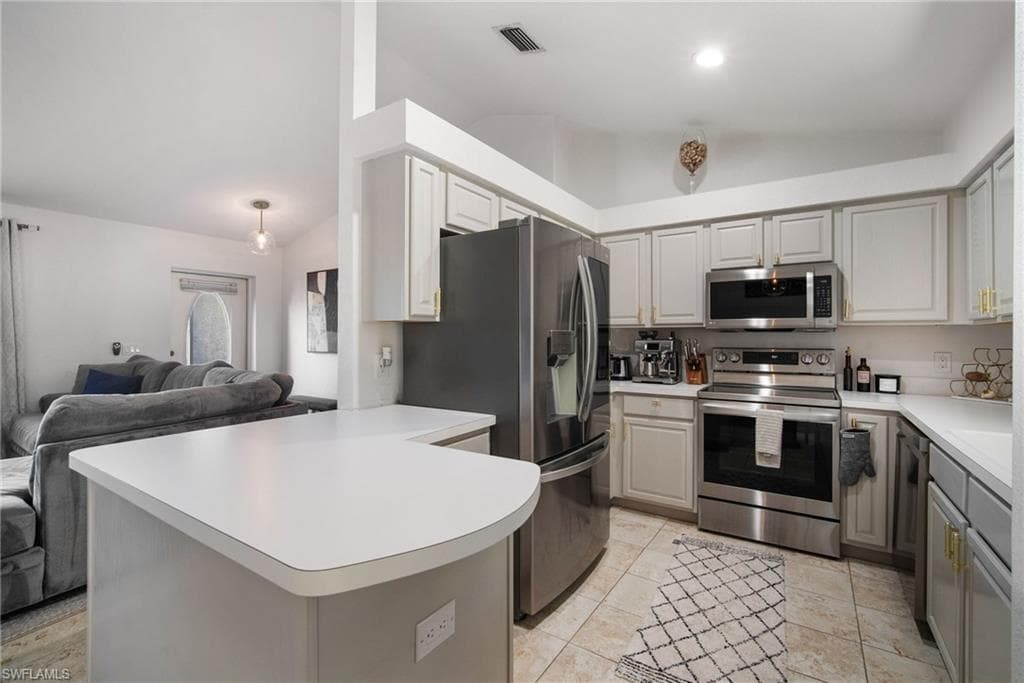 23485 Olde Meadowbrook Cir, Estero, FL 34134-16