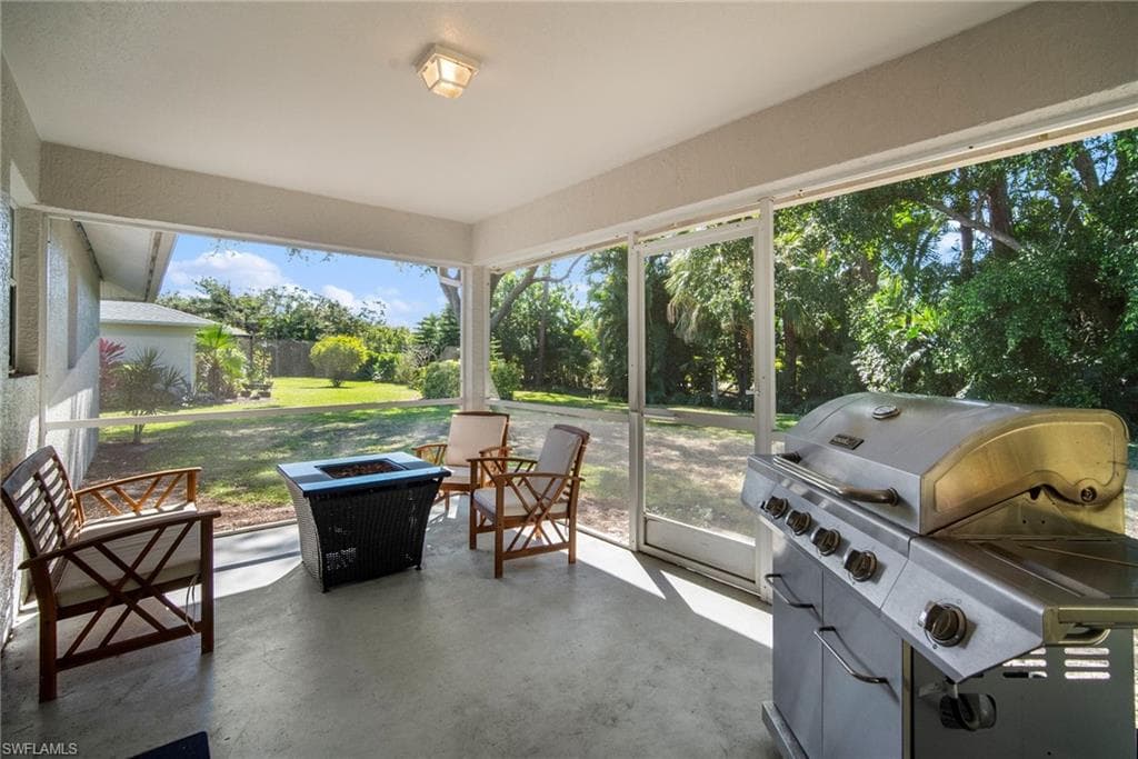 23485 Olde Meadowbrook Cir, Estero, FL 34134-7