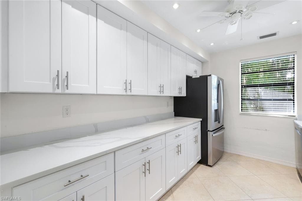 1275 8th Ave N, Naples, FL 34102-21