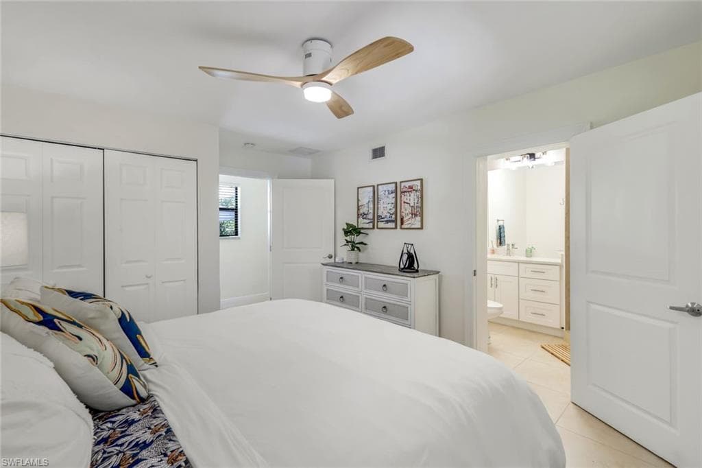 1275 8th Ave N, Naples, FL 34102-23