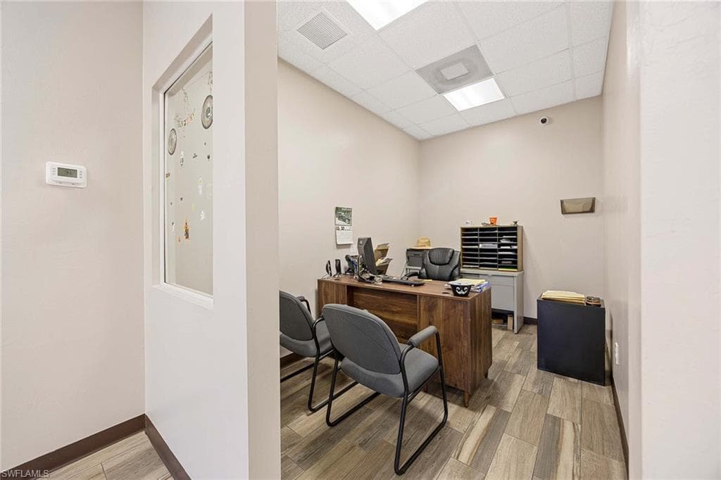 1701 Pine Ridge Rd, Naples, FL 34109-19