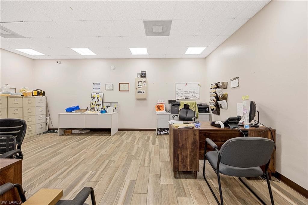 1701 Pine Ridge Rd, Naples, FL 34109-20