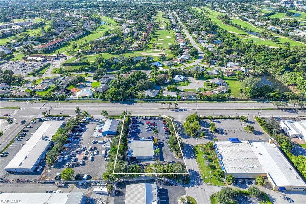 1701 Pine Ridge Rd, Naples, FL 34109-32