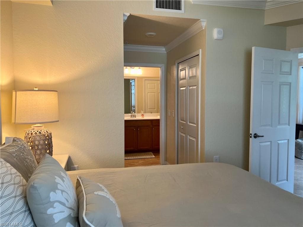 9566 Trevi Ct 4911, Naples, FL 34113-25