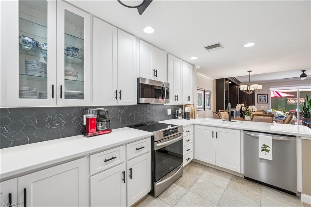8055 Sorrento Ln, Naples, FL 34114-10