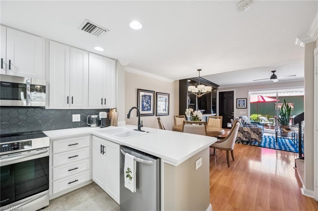 8055 Sorrento Ln, Naples, FL 34114-13