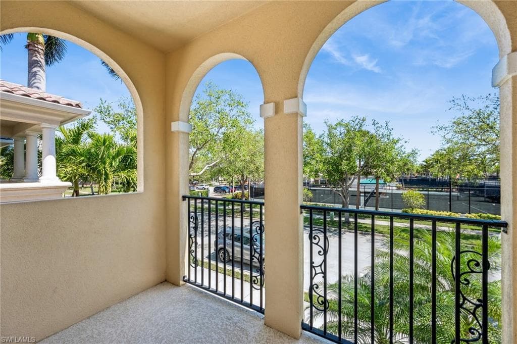 8055 Sorrento Ln, Naples, FL 34114-21