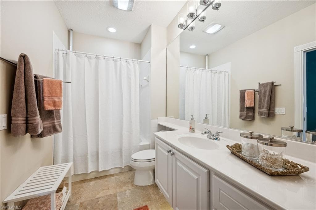 8055 Sorrento Ln, Naples, FL 34114-27