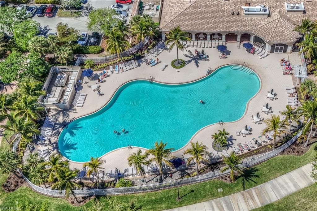 8055 Sorrento Ln, Naples, FL 34114-33
